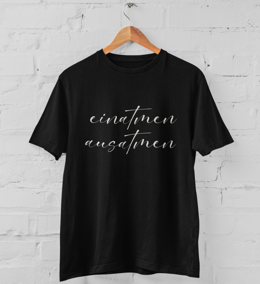 einatmen ausatmen l bio t-shirt schwarz l ausgefallene yoga kleidung l natürliche und ökologische materialien aus nachhaltiger produktion l yoga online shop